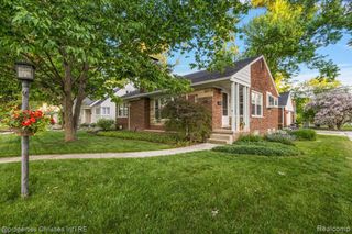 16051 Amherst Avenue, Beverly Hills, MI 48025