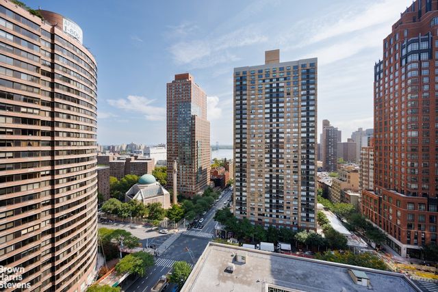 166 E 96TH Street PHD, New York City, NY 10128