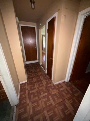 4102 Lawndale Avenue, Flint, MI 48504