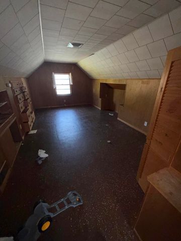4102 Lawndale Avenue, Flint, MI 48504