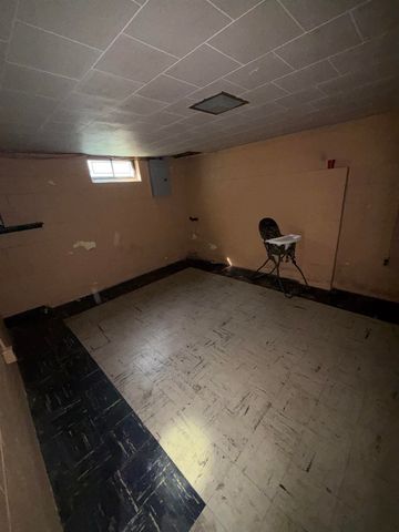 4102 Lawndale Avenue, Flint, MI 48504