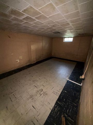 4102 Lawndale Avenue, Flint, MI 48504