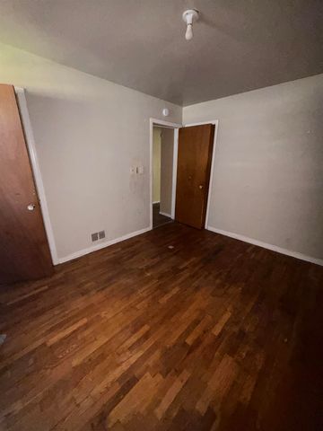 4102 Lawndale Avenue, Flint, MI 48504