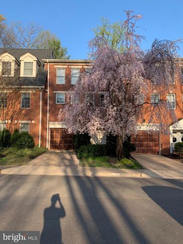 3711 JENNY LYNNE LN, Fairfax, VA 22030