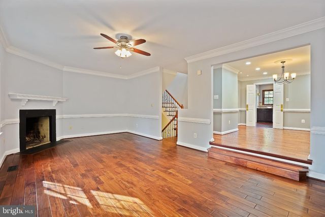 3711 JENNY LYNNE LN, Fairfax, VA 22030