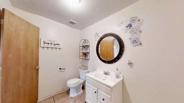 626 E 77th Avenue, Schererville, IN 46375