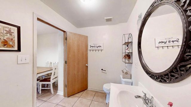 626 E 77th Avenue, Schererville, IN 46375
