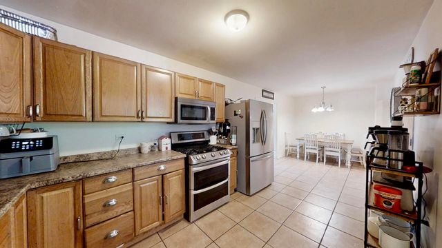 626 E 77th Avenue, Schererville, IN 46375