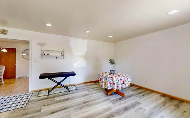 626 E 77th Avenue, Schererville, IN 46375