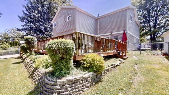 626 E 77th Avenue, Schererville, IN 46375