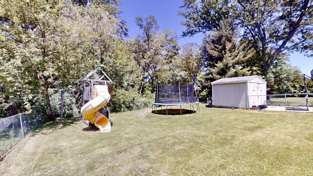 626 E 77th Avenue, Schererville, IN 46375