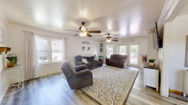 626 E 77th Avenue, Schererville, IN 46375