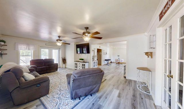 626 E 77th Avenue, Schererville, IN 46375