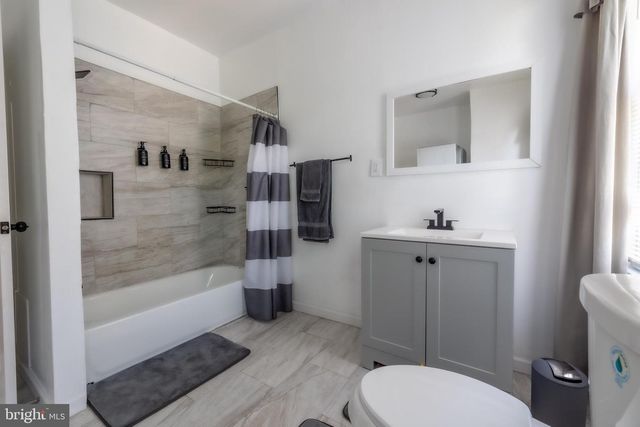 6515 N PARK AVE, Philadelphia, PA 19126