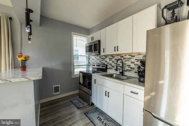 6515 N PARK AVE, Philadelphia, PA 19126
