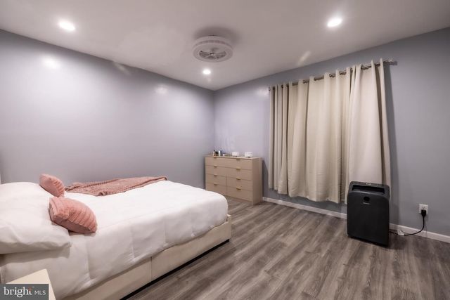 6515 N PARK AVE, Philadelphia, PA 19126
