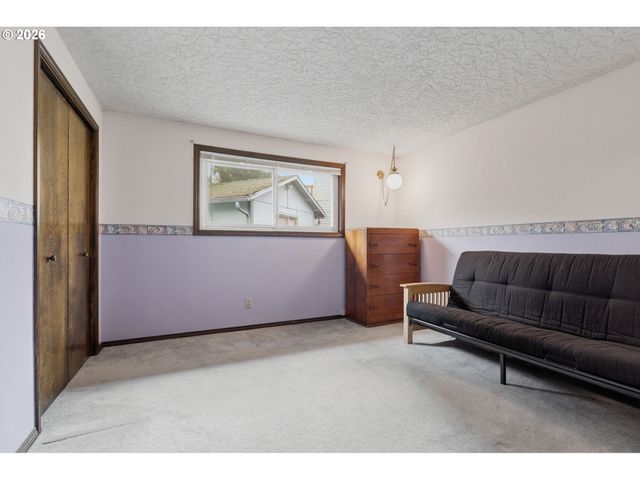 311 Nw 110TH St, Vancouver, WA 98685