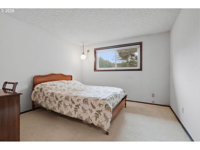 311 Nw 110TH St, Vancouver, WA 98685