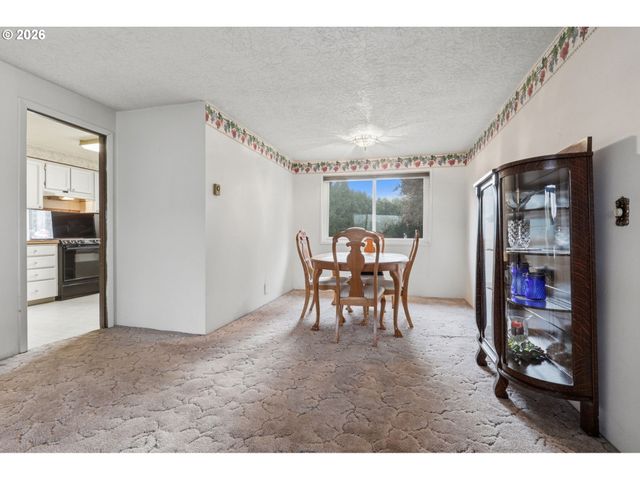 311 Nw 110TH St, Vancouver, WA 98685