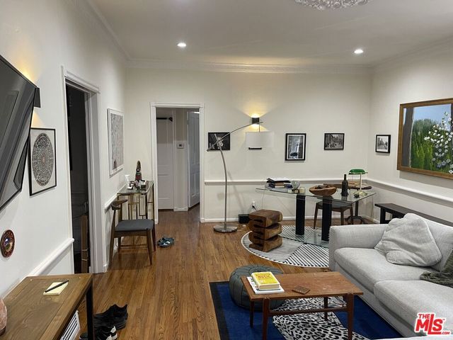 9836 Charleville Boulevard, Beverly Hills, CA 90212