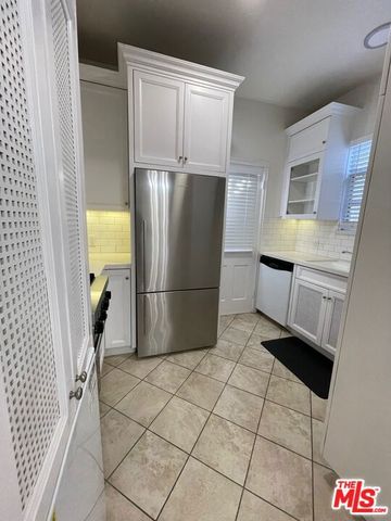 9836 Charleville Boulevard, Beverly Hills, CA 90212