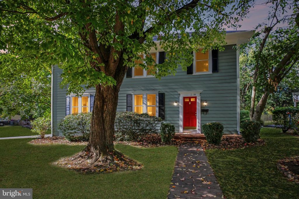 10 MARYLAND AVE, Gaithersburg, MD 20877