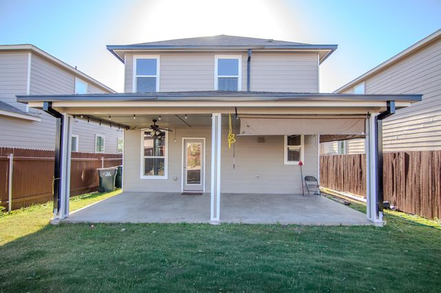 1021 Cowberry DR, Georgetown, TX 78626