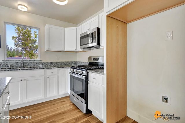 2007 W 47th Avenue, Anchorage, AK 99517