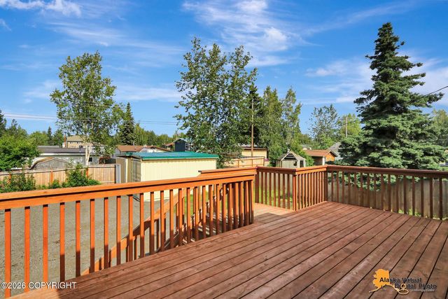2007 W 47th Avenue, Anchorage, AK 99517