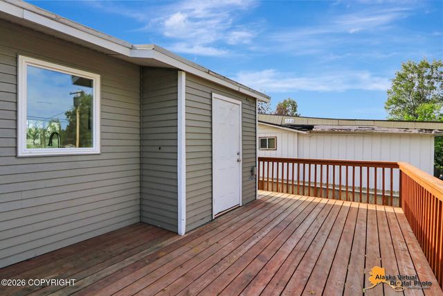 2007 W 47th Avenue, Anchorage, AK 99517