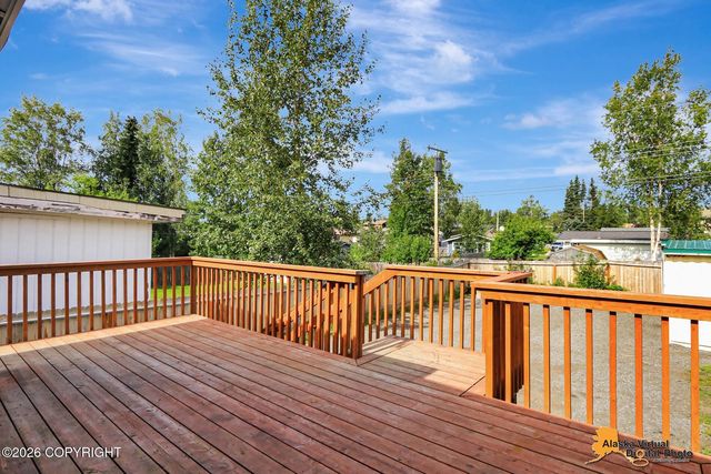 2007 W 47th Avenue, Anchorage, AK 99517
