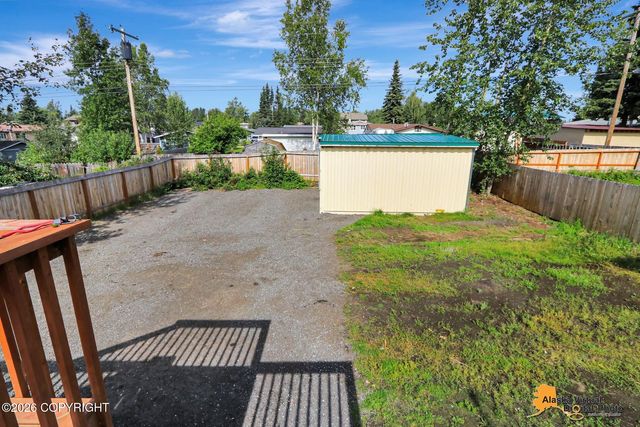 2007 W 47th Avenue, Anchorage, AK 99517