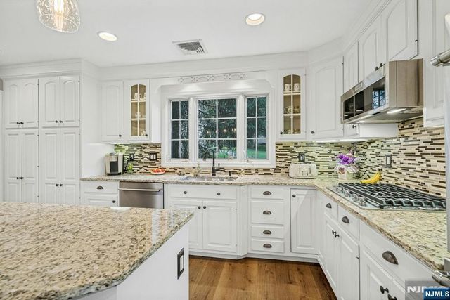 561 Bernita Drive, River Vale, NJ 07675