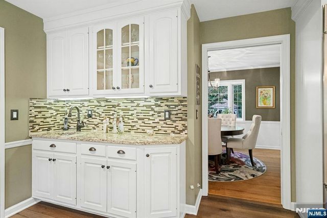 561 Bernita Drive, River Vale, NJ 07675