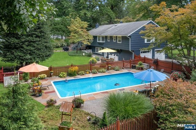561 Bernita Drive, River Vale, NJ 07675