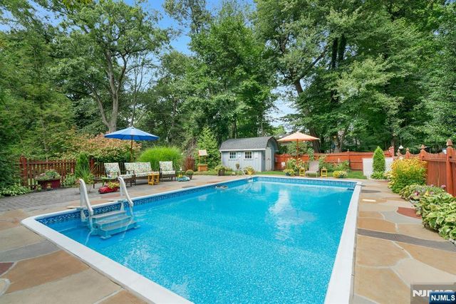 561 Bernita Drive, River Vale, NJ 07675