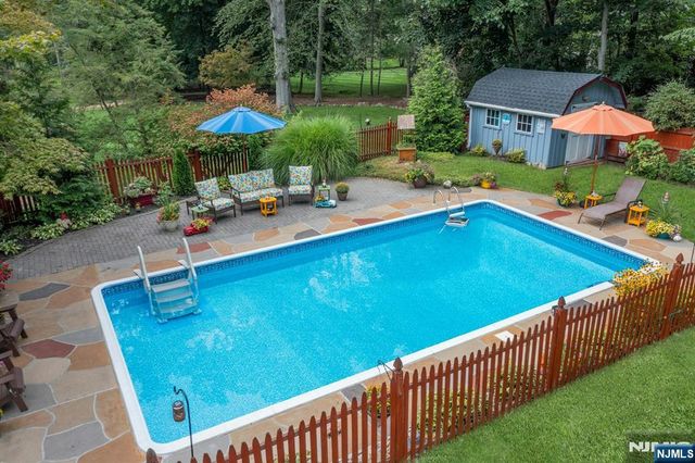 561 Bernita Drive, River Vale, NJ 07675