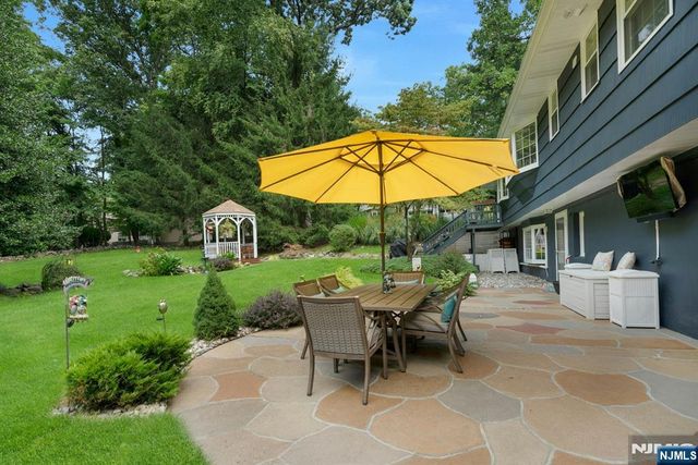 561 Bernita Drive, River Vale, NJ 07675