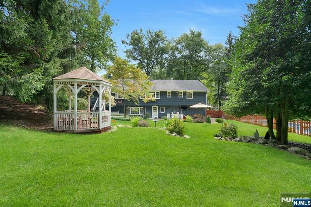 561 Bernita Drive, River Vale, NJ 07675