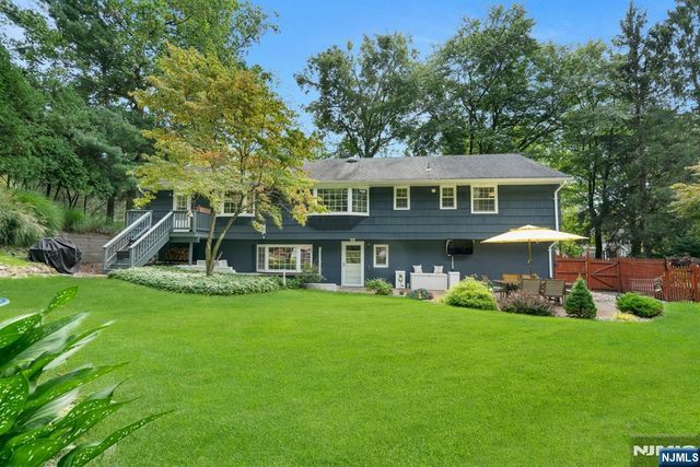 561 Bernita Drive, River Vale, NJ 07675