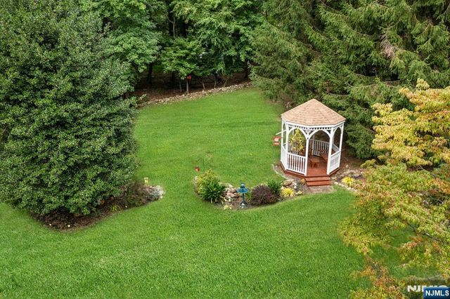 561 Bernita Drive, River Vale, NJ 07675