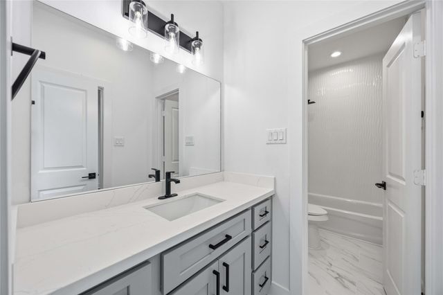 1106 Paul Quinn Street B, Houston, TX 77091