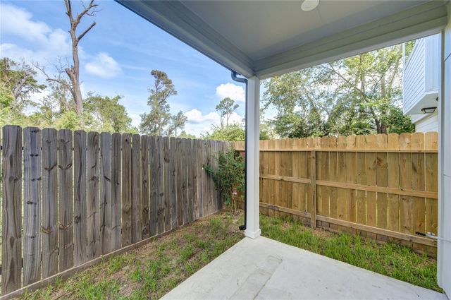 1106 Paul Quinn Street B, Houston, TX 77091