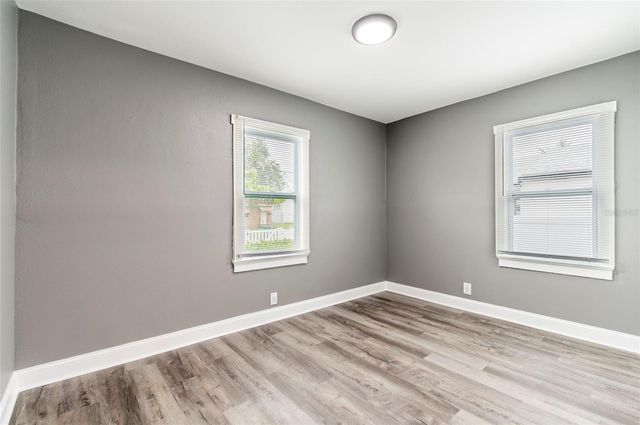 2017 OCEANVIEW PLACE, Tampa, FL 33605