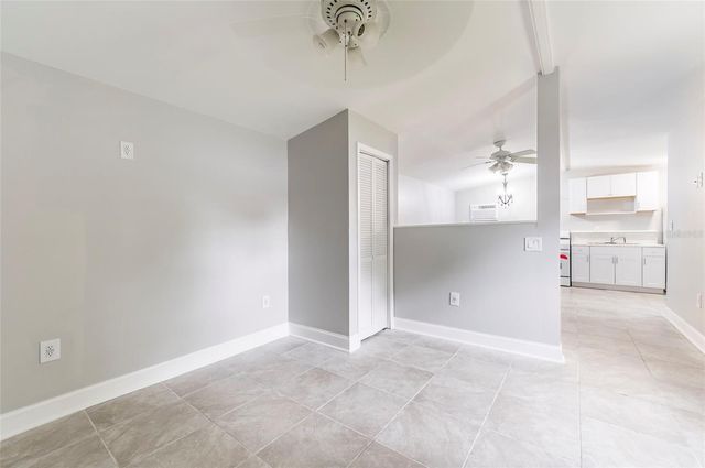 2017 OCEANVIEW PLACE, Tampa, FL 33605