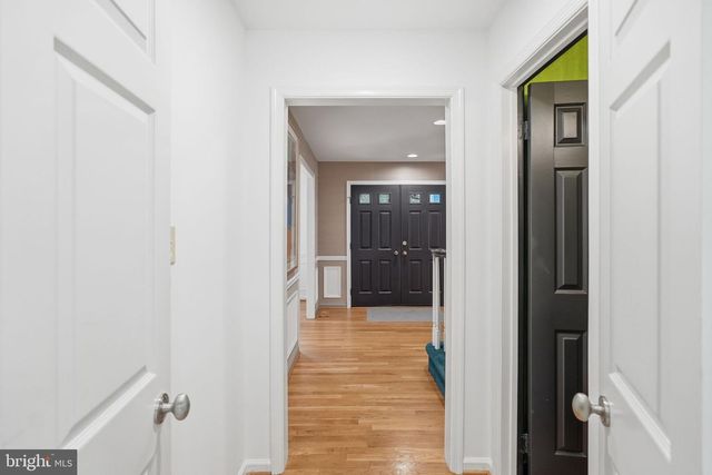 7556 PEPPERELL DR, Bethesda, MD 20817