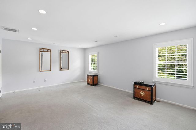 7556 PEPPERELL DR, Bethesda, MD 20817