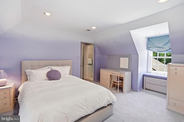 7556 PEPPERELL DR, Bethesda, MD 20817