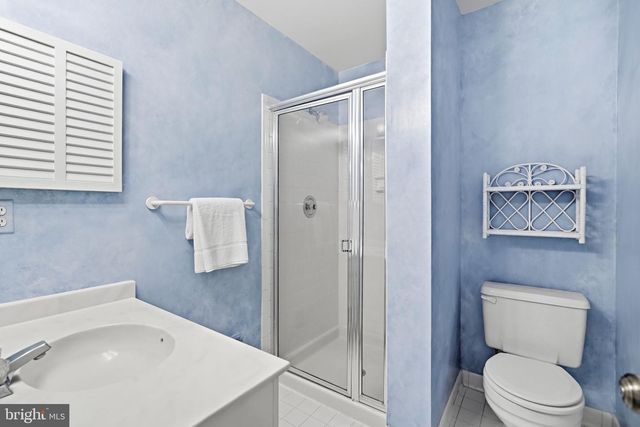 7556 PEPPERELL DR, Bethesda, MD 20817