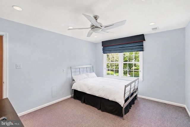 7556 PEPPERELL DR, Bethesda, MD 20817